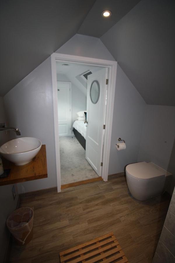 Ryefield Cottage - Luxurious Self-Catered Holiday Cottage With A Log Burner ชิชิสเตอร์ ภายนอก รูปภาพ