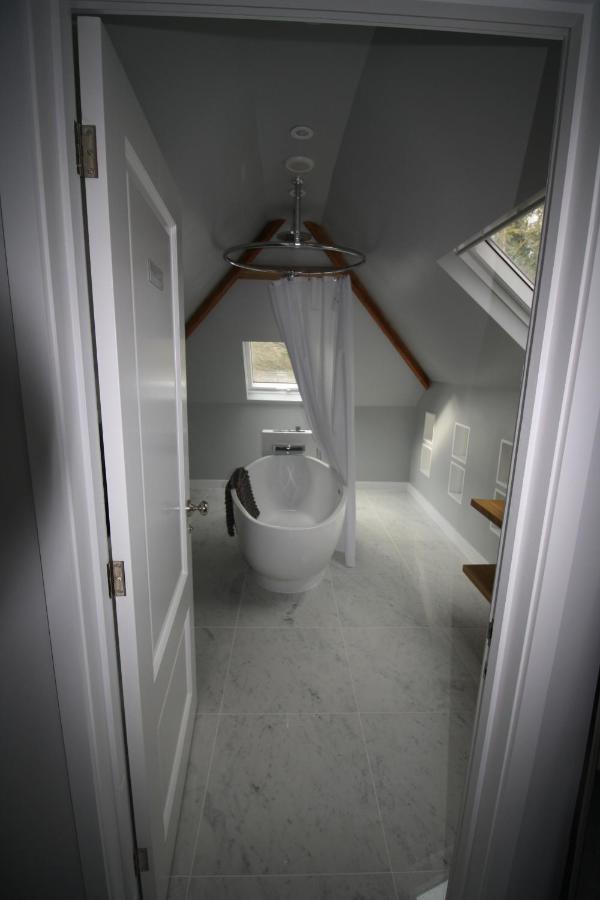 Ryefield Cottage - Luxurious Self-Catered Holiday Cottage With A Log Burner ชิชิสเตอร์ ภายนอก รูปภาพ