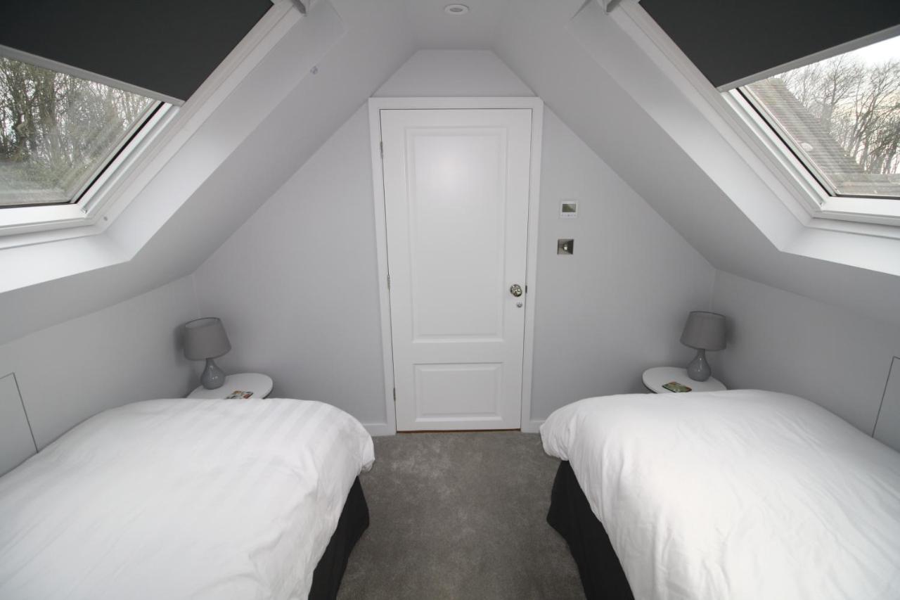 Ryefield Cottage - Luxurious Self-Catered Holiday Cottage With A Log Burner ชิชิสเตอร์ ภายนอก รูปภาพ