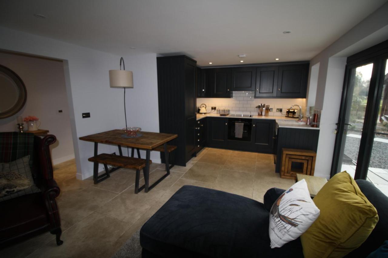 Ryefield Cottage - Luxurious Self-Catered Holiday Cottage With A Log Burner ชิชิสเตอร์ ภายนอก รูปภาพ